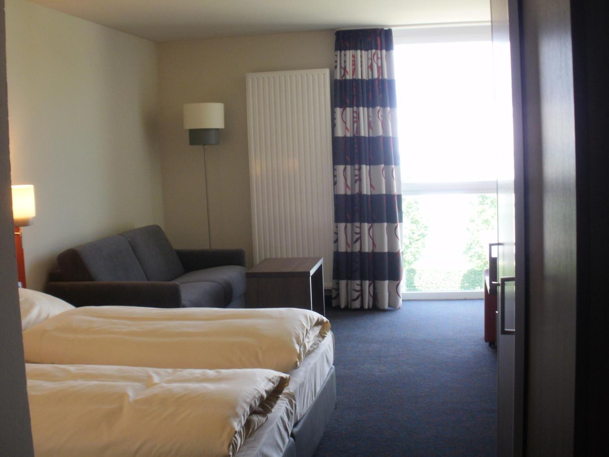 iQ-Hotel Ulma Esterno foto