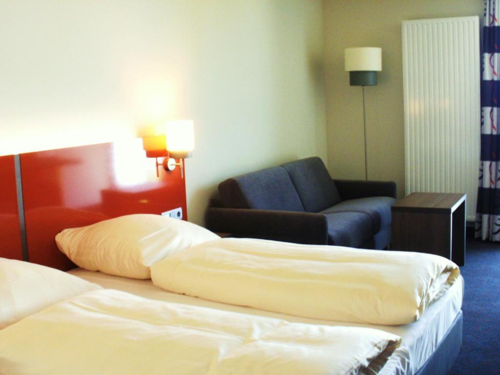 iQ-Hotel Ulma Esterno foto